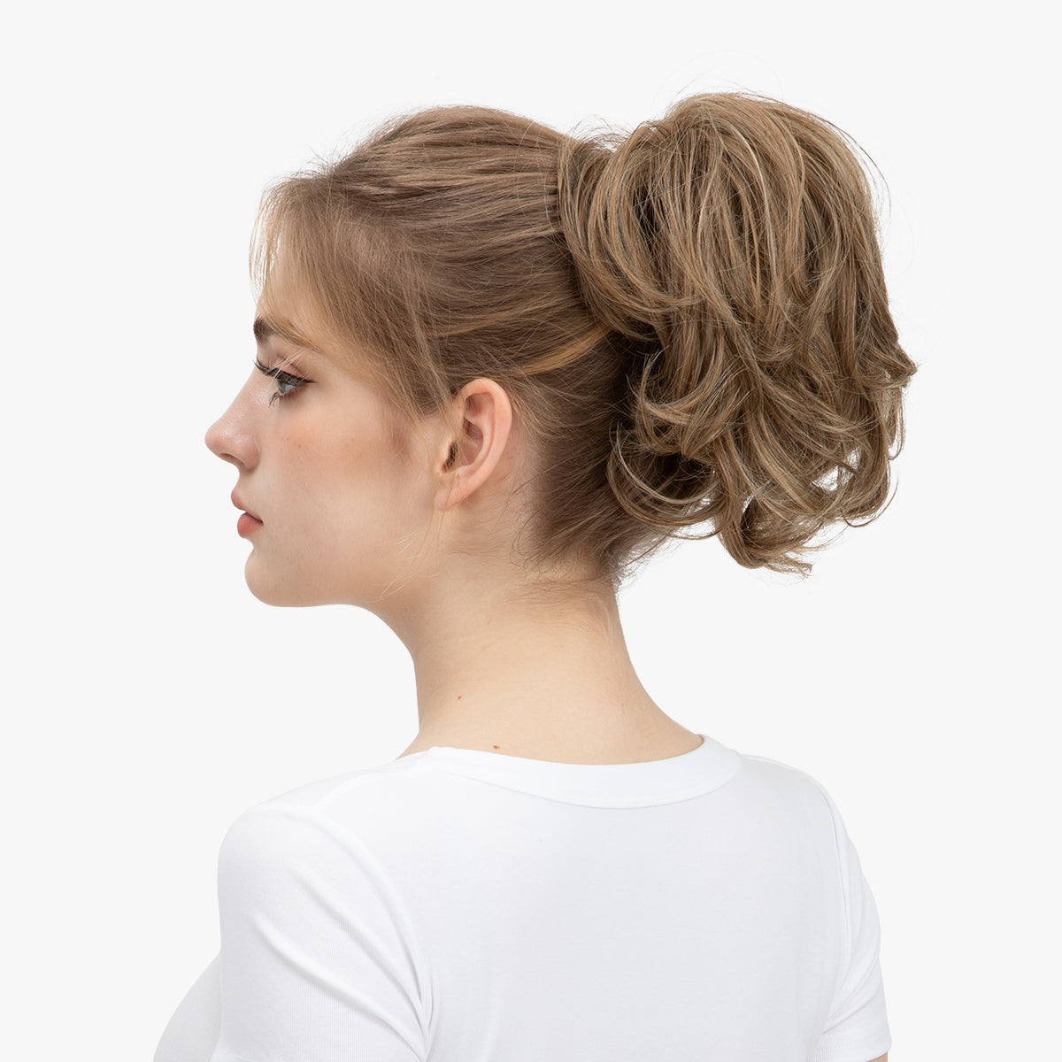 Messy Wavy Short Ponytail
